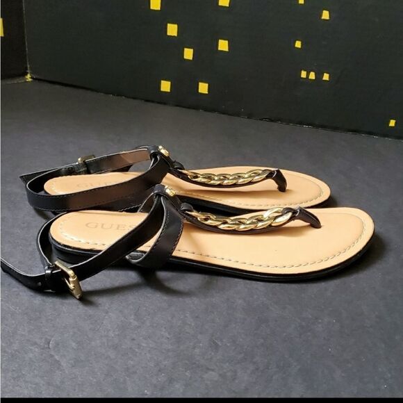 Guess leather strapped sandals - Picture 5 of 9